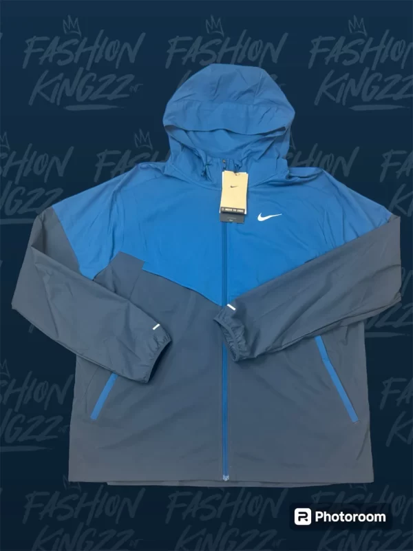 Nike Packable Windbreaker