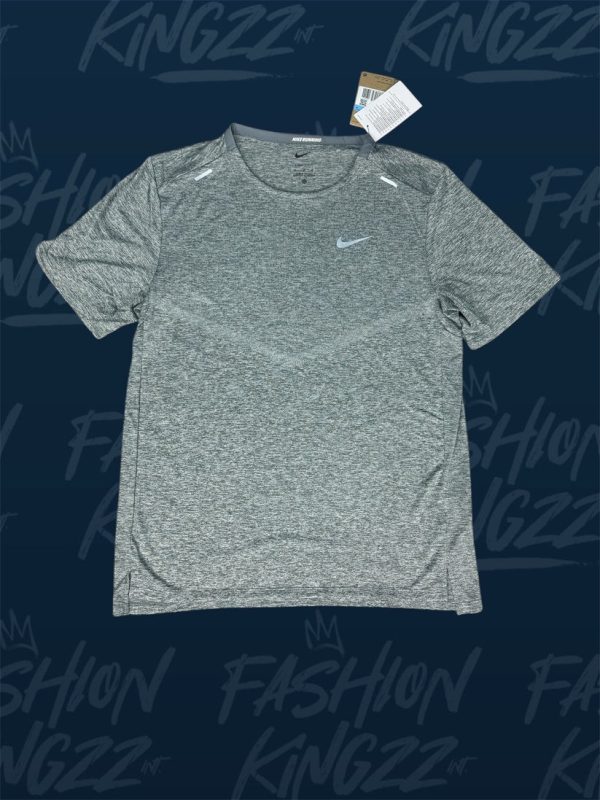 Nike Rise 365 T-shirt